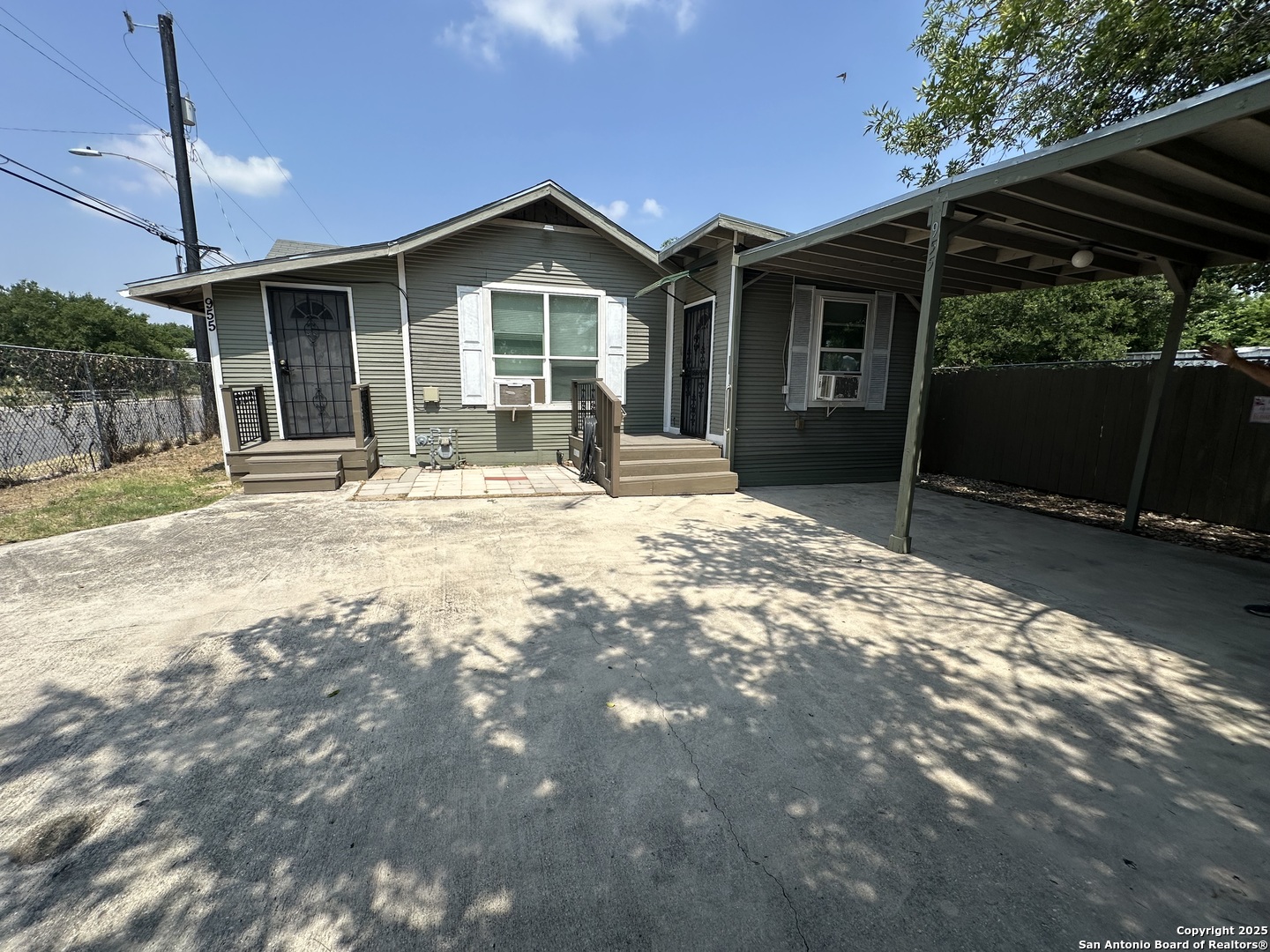 955 Steves San Antonio TX 78210