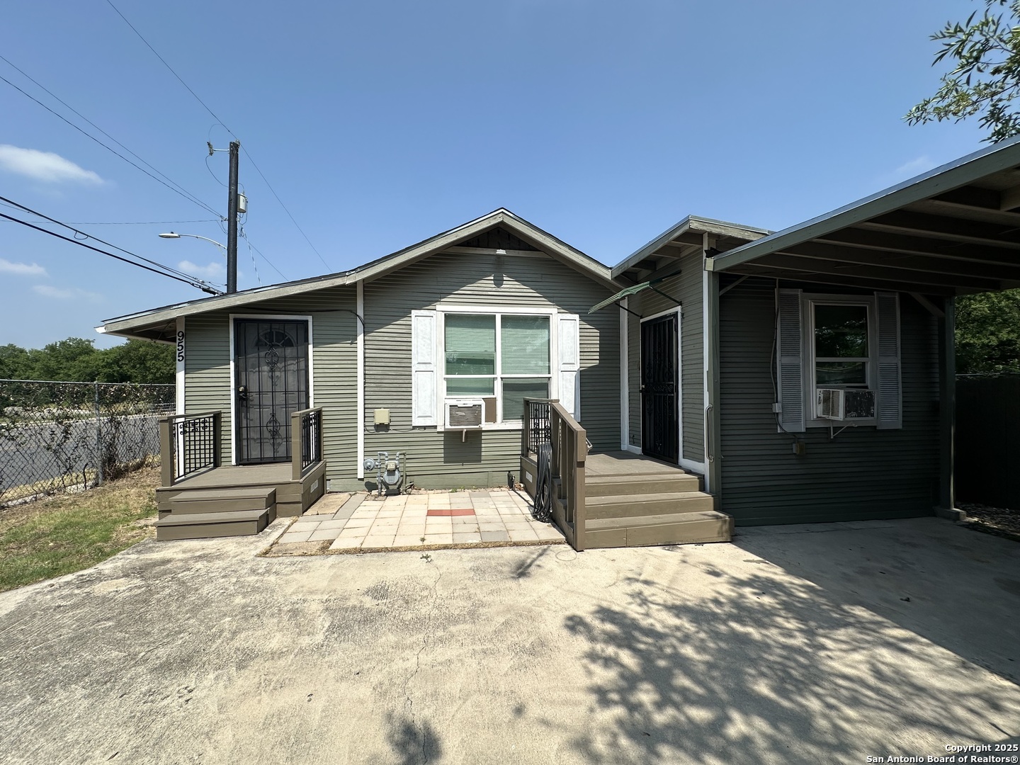 955 Steves San Antonio TX 78210