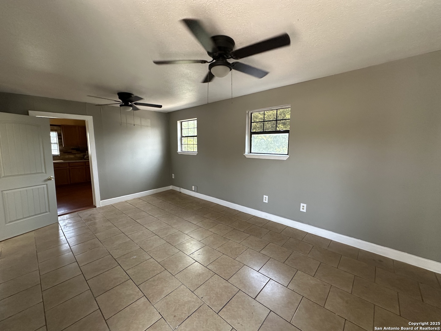 955 Steves San Antonio TX 78210