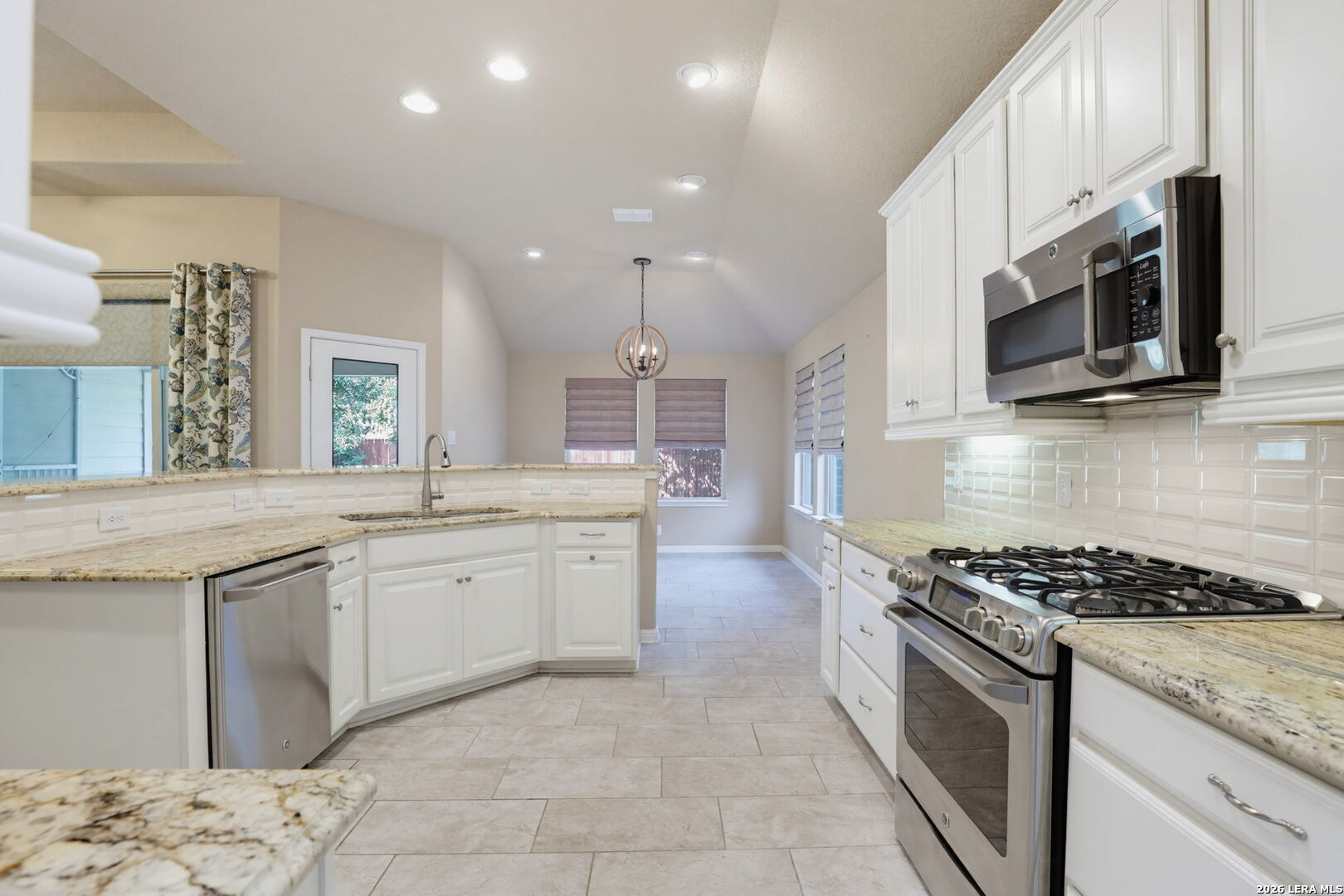 30632 Holstein Bulverde TX 78163