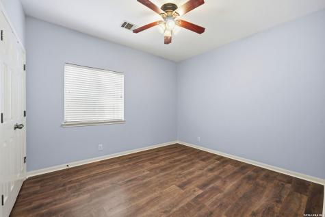 9116 Perdernales Rio Helotes TX 78023