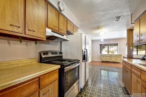 323 Shin Oak Live Oak TX 78233