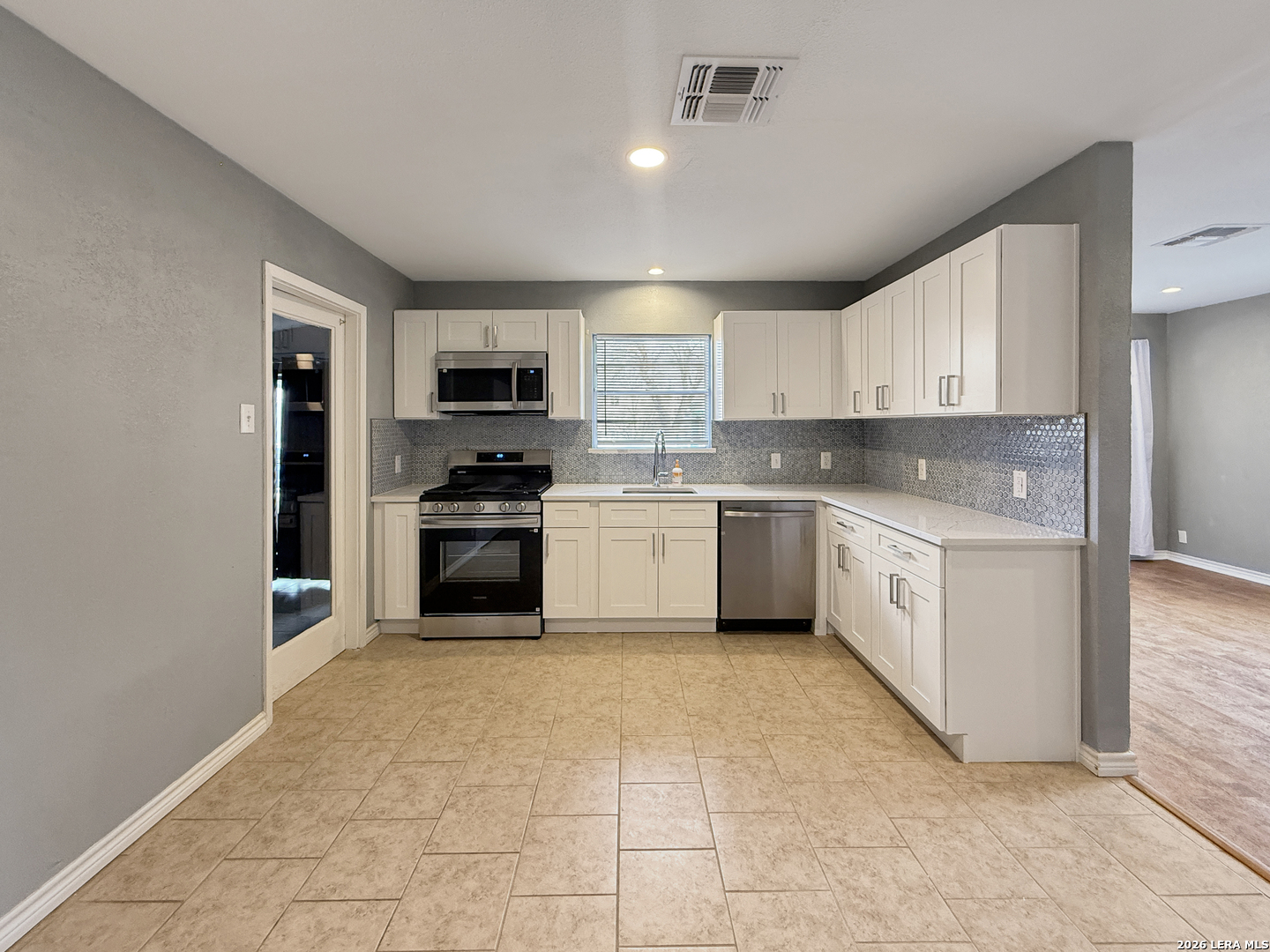 114 Shadowlight Terrace San Antonio TX 78233