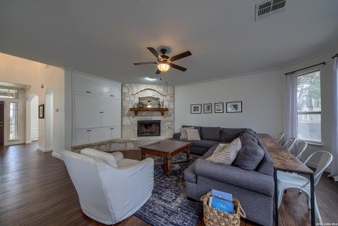 19442 Mill Oak San Antonio TX 78258