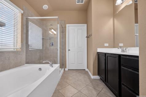 8447 Meadow Plains San Antonio TX 78254