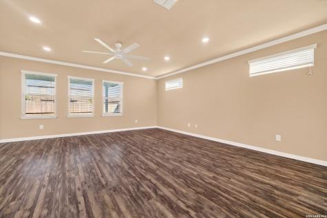 8447 Meadow Plains San Antonio TX 78254