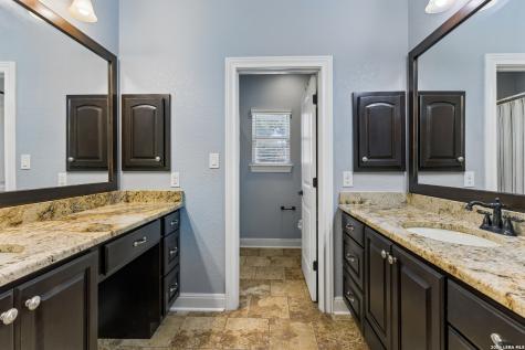 148 Woodlands La Vernia TX 78121