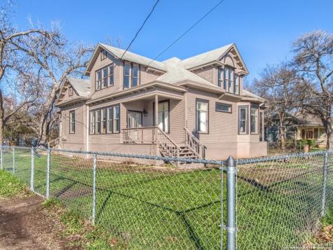 530 N Bowie Street Seguin TX 78155