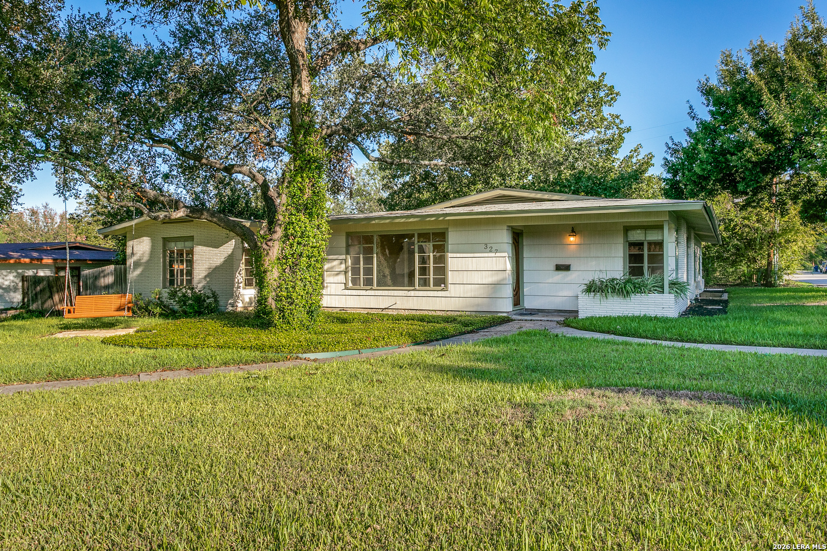 327 Calumet Place San Antonio TX 78209