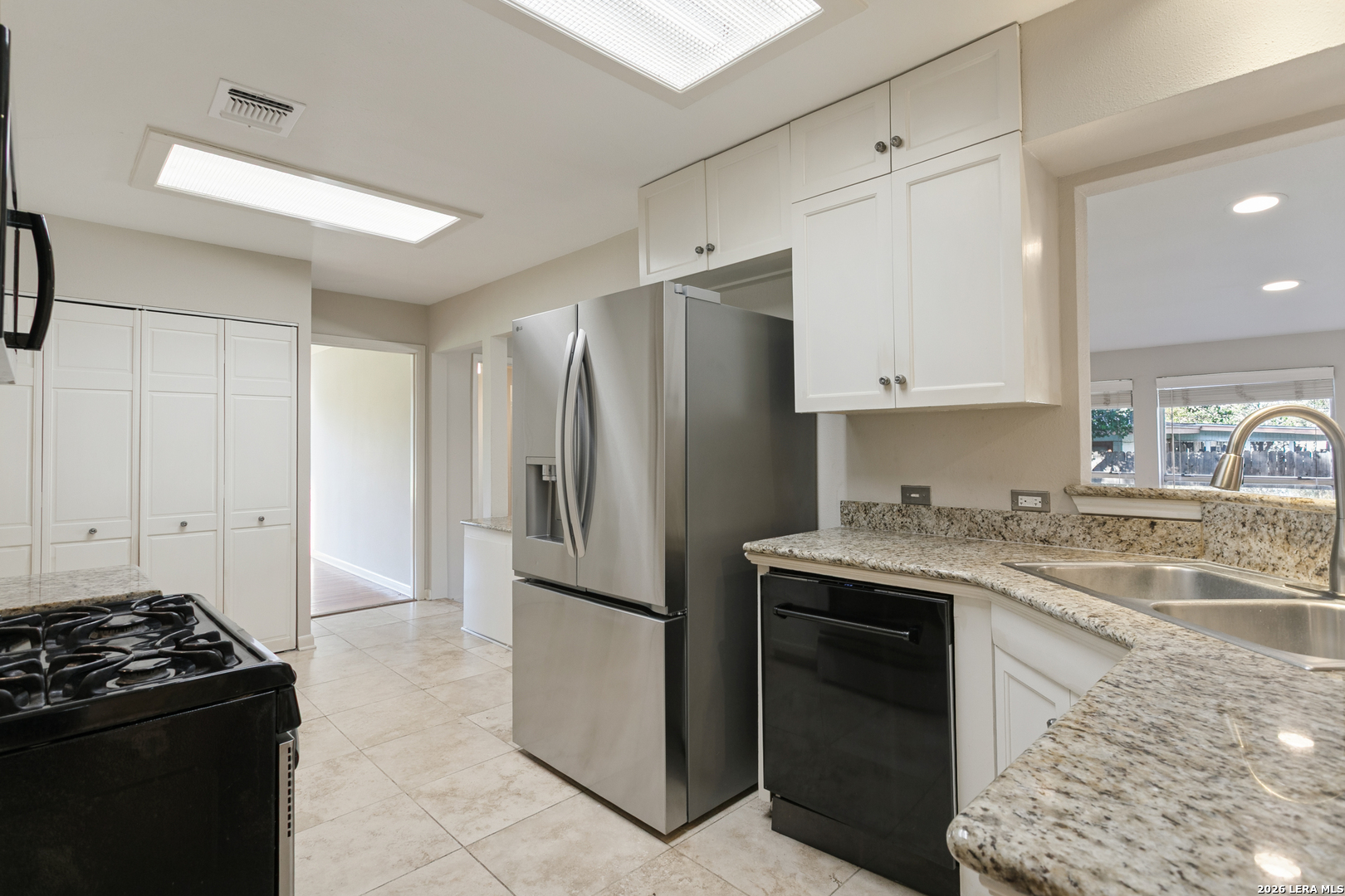 327 Calumet Place San Antonio TX 78209