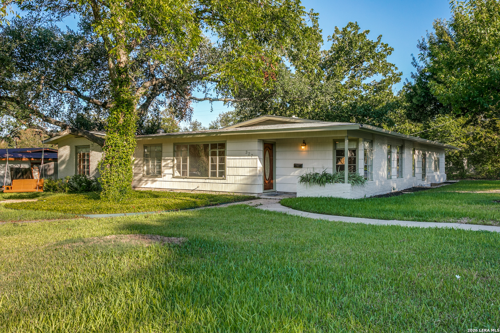 327 Calumet Place San Antonio TX 78209