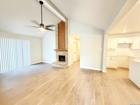 3434 Stoney Dawn San Antonio TX 78247