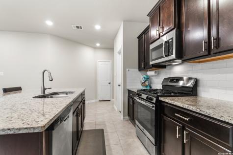 22410 Akin Nook San Antonio TX 78261