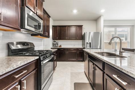 22410 Akin Nook San Antonio TX 78261