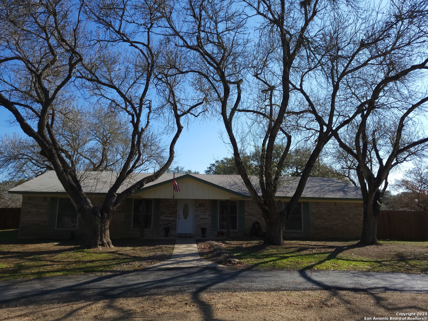 206 Brian Drive Pleasanton TX 78064