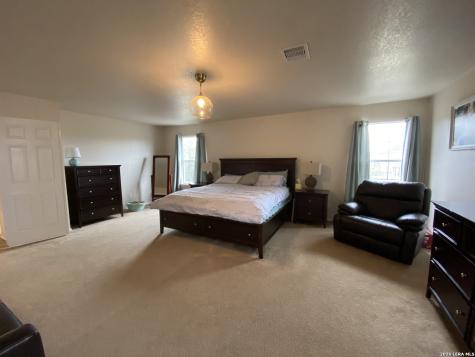 7915 Colonia San Antonio TX 78254