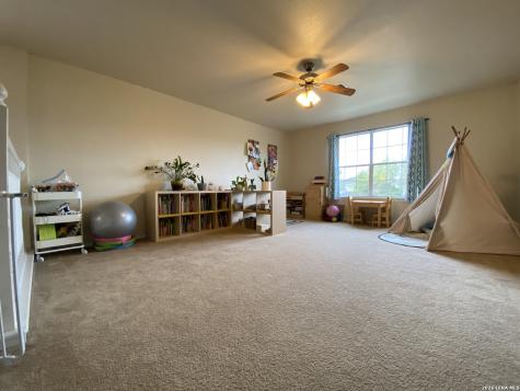 7915 Colonia San Antonio TX 78254