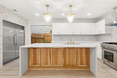 4407 Shavano Way San Antonio TX 78249