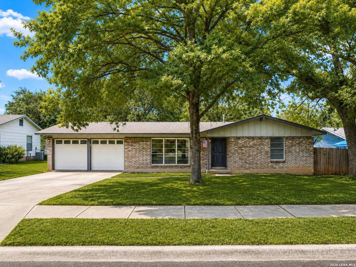 6237 Dove Hill Drive San Antonio TX 78238