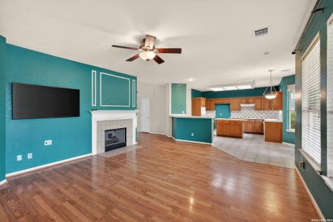 21007 La Pena San Antonio TX 78258