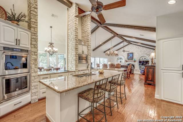 31721 Wild Oak Hill Fair Oaks Ranch TX 78015