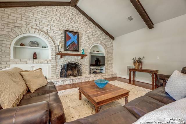 31721 Wild Oak Hill Fair Oaks Ranch TX 78015