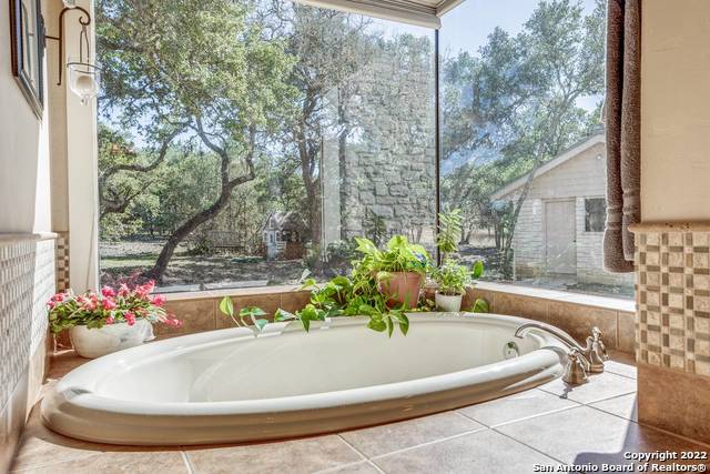31721 Wild Oak Hill Fair Oaks Ranch TX 78015