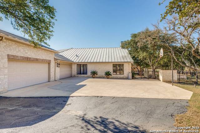 31721 Wild Oak Hill Fair Oaks Ranch TX 78015