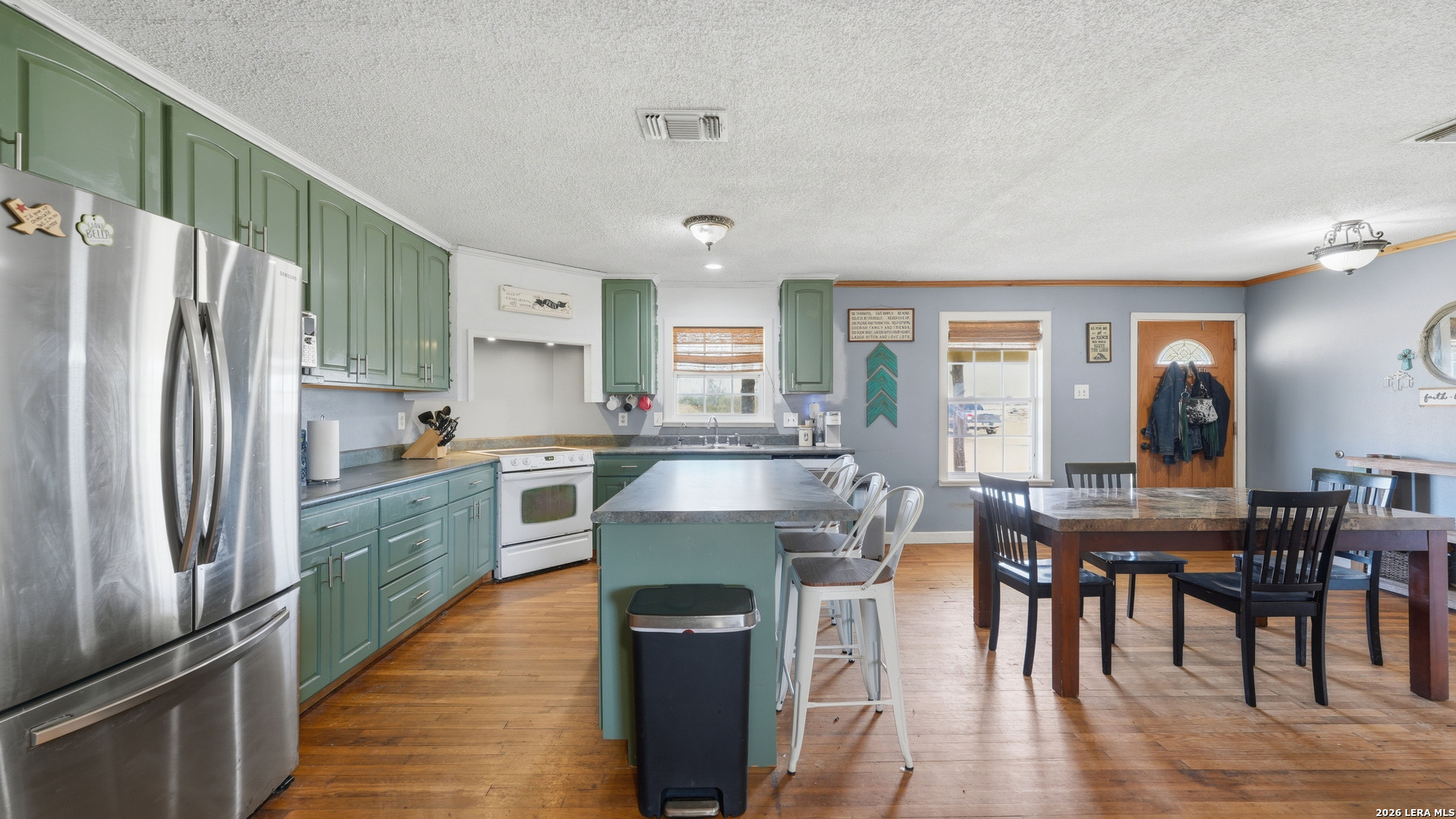 8204 New Sulphur Springs Road San Antonio TX 78263