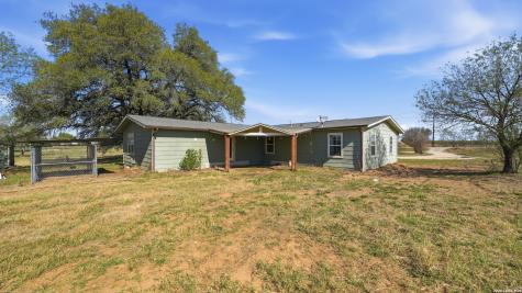 8204 New Sulphur Springs Road San Antonio TX 78263