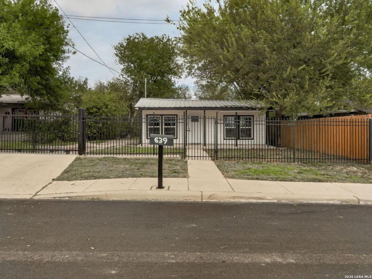 639 Sewanee Street San Antonio TX 78210
