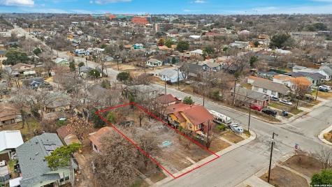 2106 E Crockett Street San Antonio TX 78202
