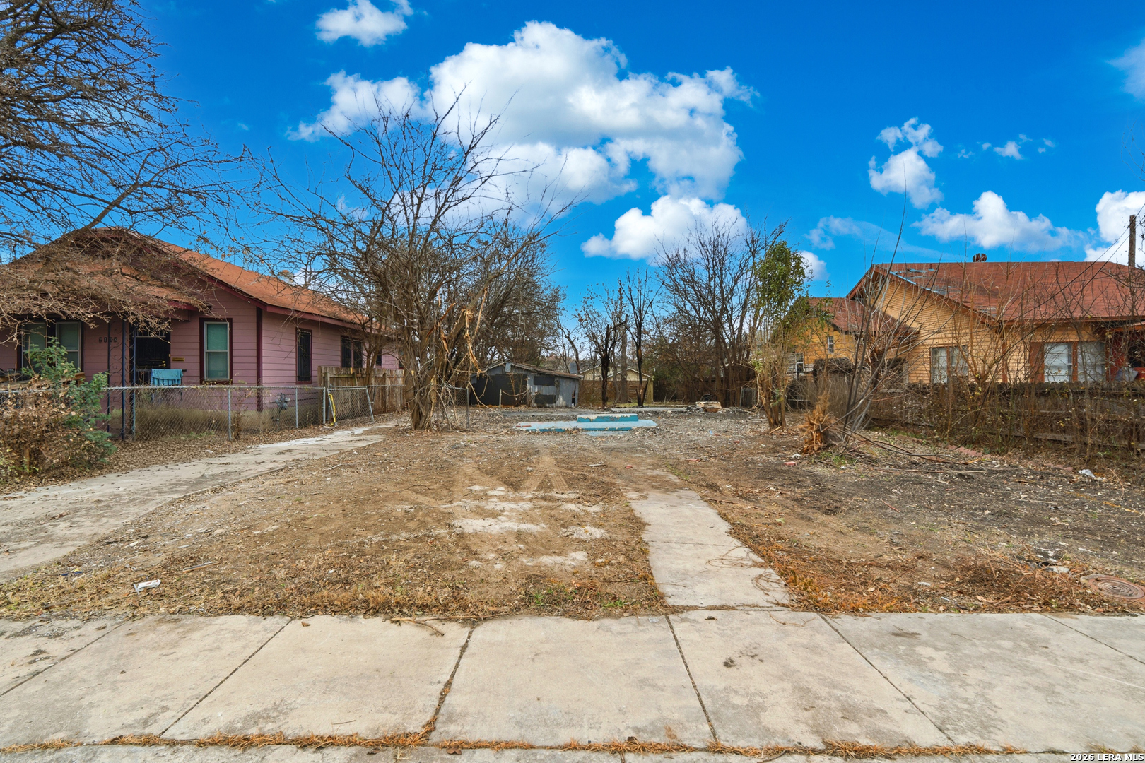 2106 E Crockett Street San Antonio TX 78202