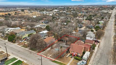 2106 E Crockett Street San Antonio TX 78202