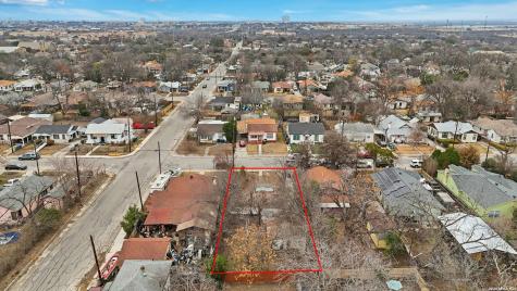 2106 E Crockett Street San Antonio TX 78202