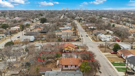 2106 E Crockett Street San Antonio TX 78202