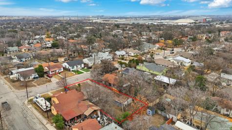 2106 E Crockett Street San Antonio TX 78202