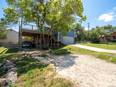 1741 Laurie Drive Canyon Lake TX 78133