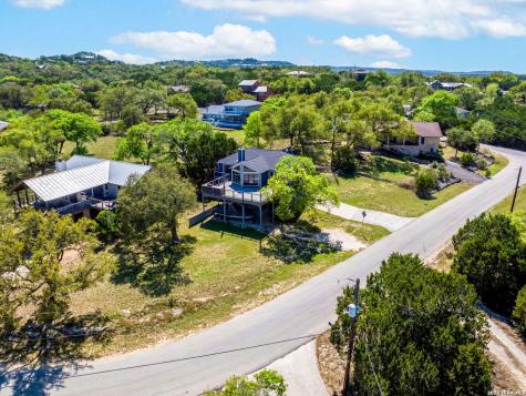 1741 Laurie Drive Canyon Lake TX 78133