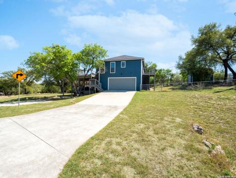 1741 Laurie Drive Canyon Lake TX 78133