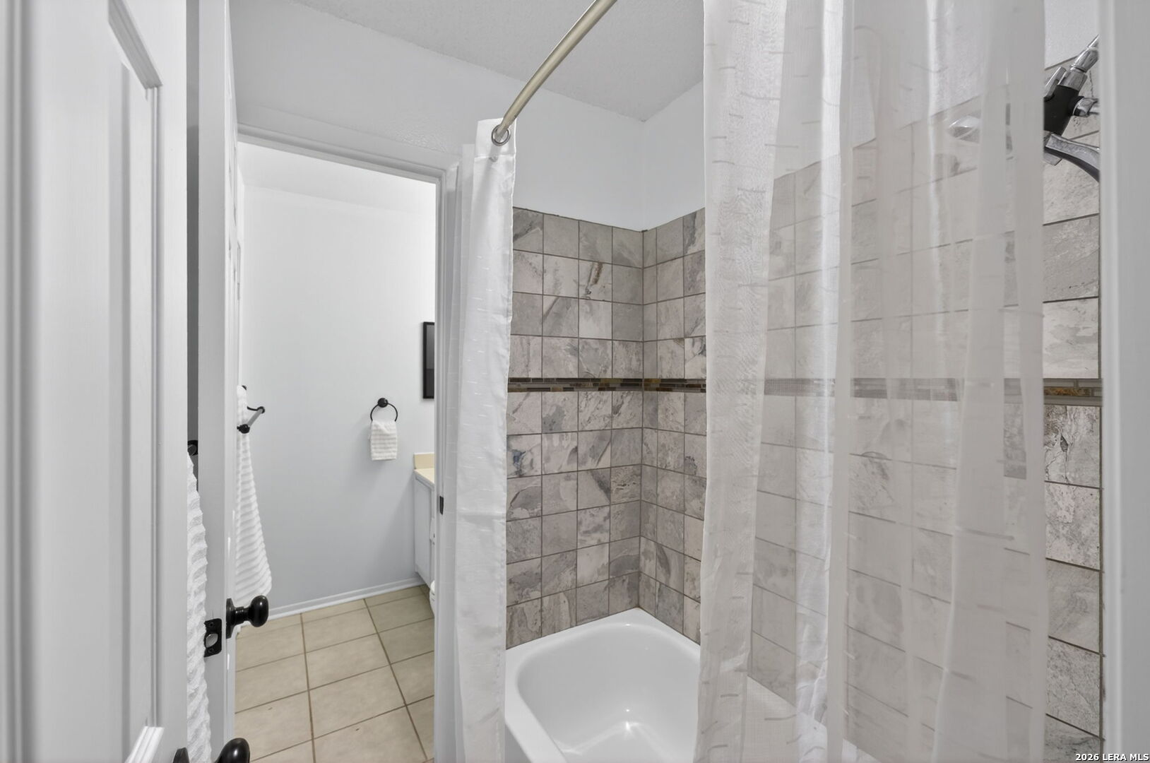 9410 Valley Bend San Antonio TX 78250