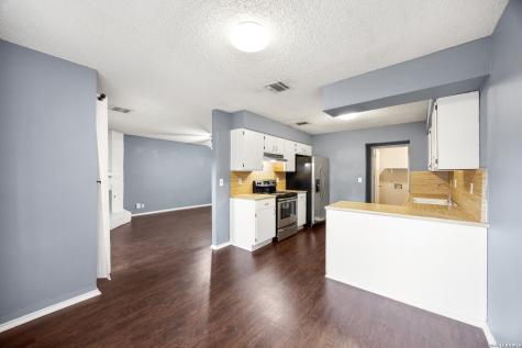 9334 Dover Ridge San Antonio TX 78250