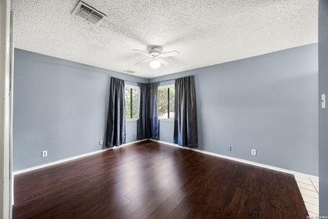 9334 Dover Ridge San Antonio TX 78250