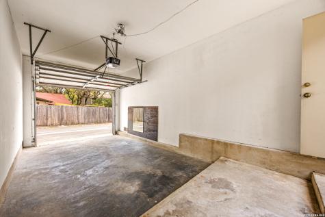 9334 Dover Ridge San Antonio TX 78250