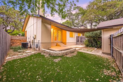 9334 Dover Ridge San Antonio TX 78250