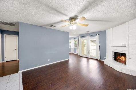 9334 Dover Ridge San Antonio TX 78250