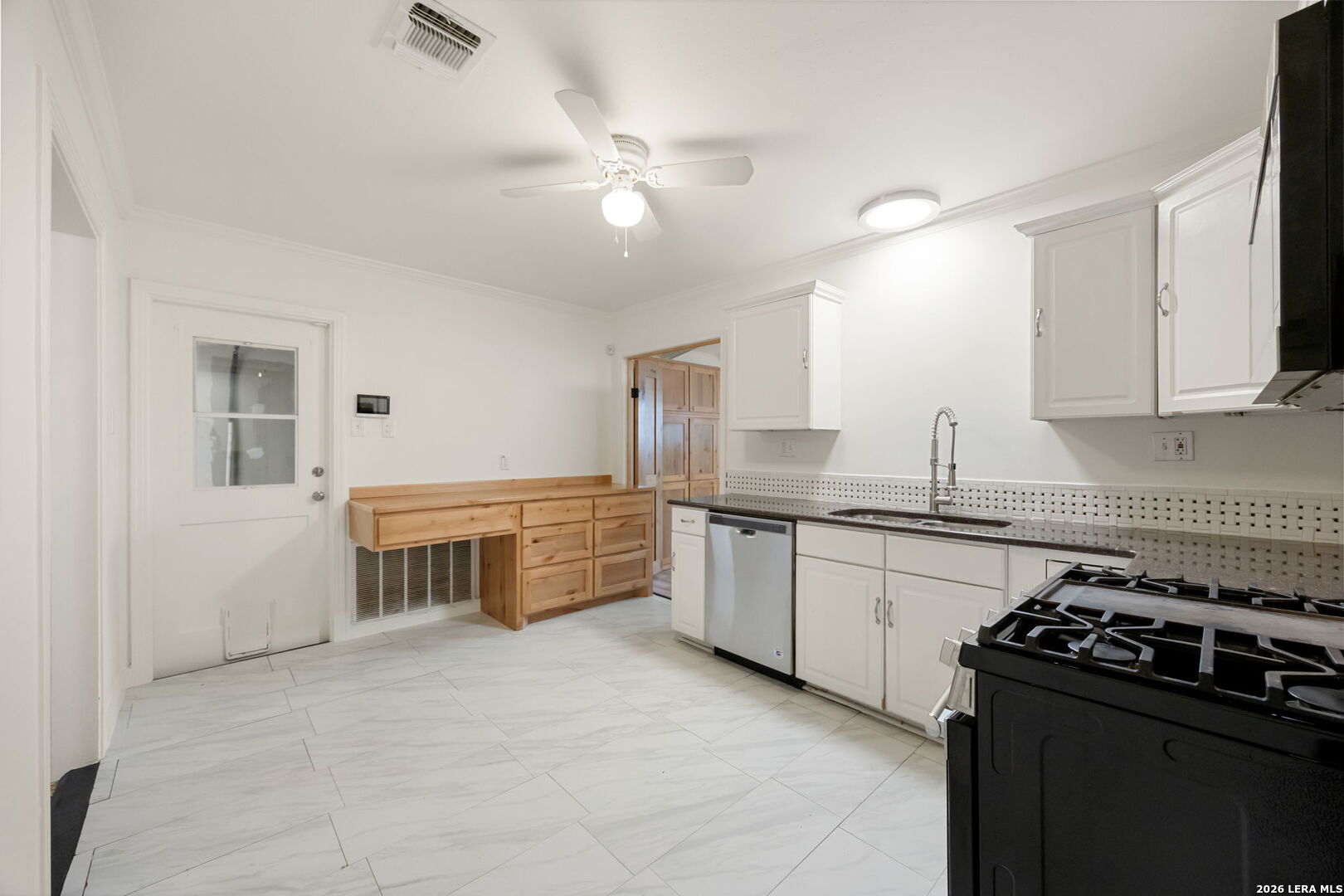 631 Storeywood Drive San Antonio TX 78213