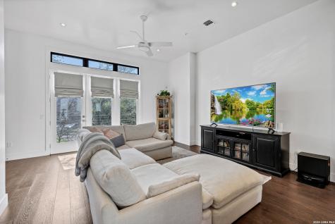1226 S Presa #104 San Antonio TX 78210
