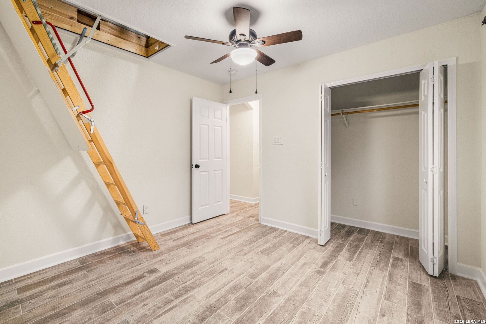 1122 Midnight San Antonio TX 78260
