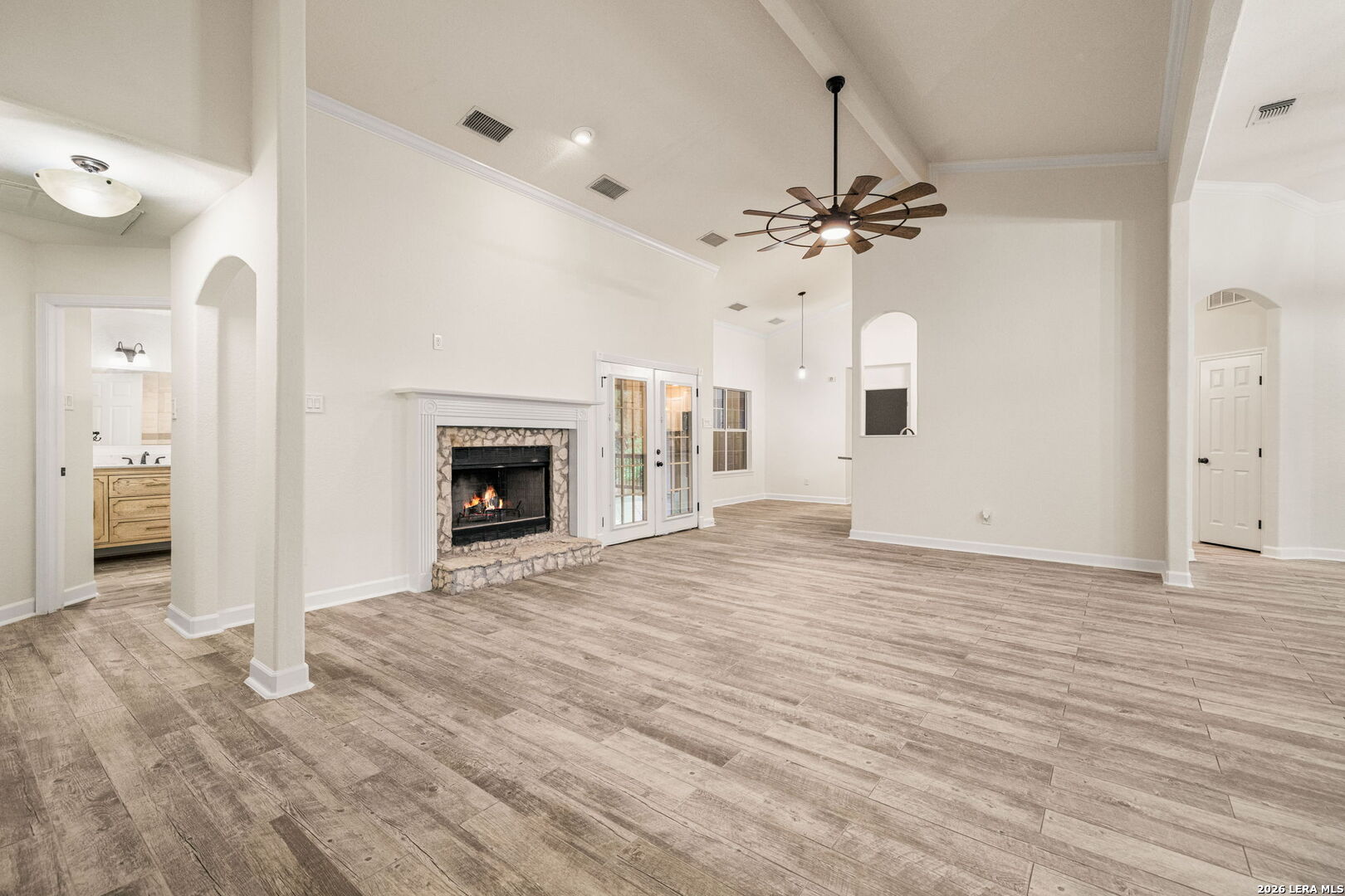 1122 Midnight San Antonio TX 78260